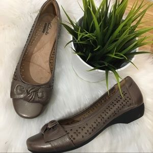 clarks collection women's propose band flats